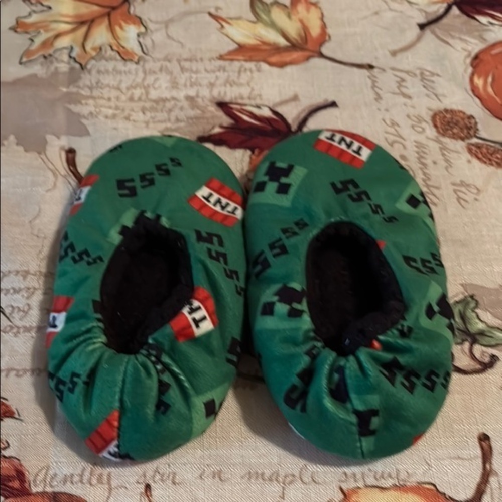 Road Blocks Slippers